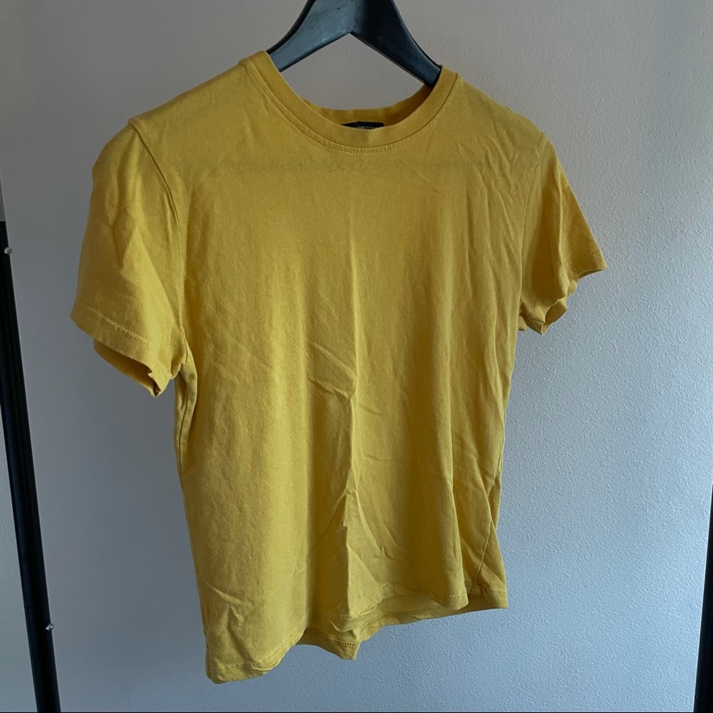 Brandy Melville t shirt